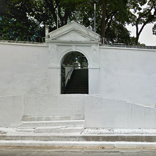 Entrega de Coroas de Flores para o cemitério: Cemitério da Penha