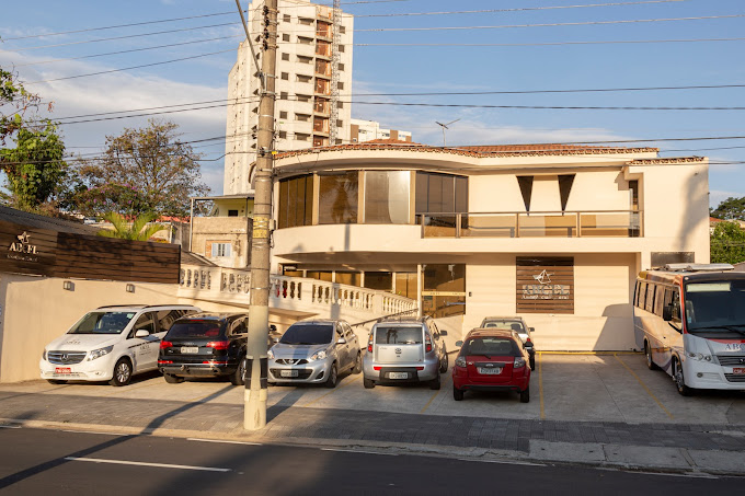 Coroas de flores no Floricultura Abcel assistência Funeral