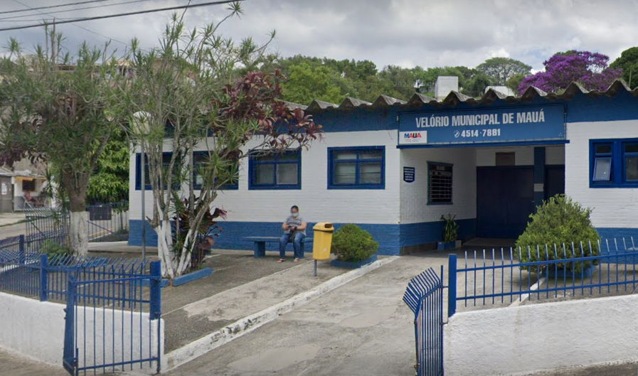 Coroas de flores no Floricultura Cemitério Santa Lídia