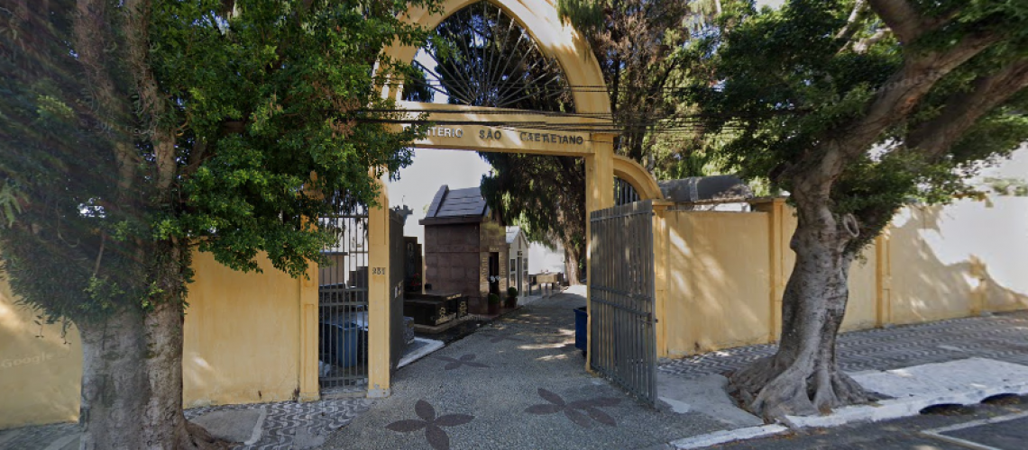 Coroas de flores no Floricultura Cemitério São Caetano